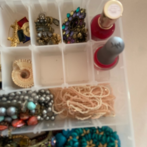 Jewelry - Picture 8 of 10